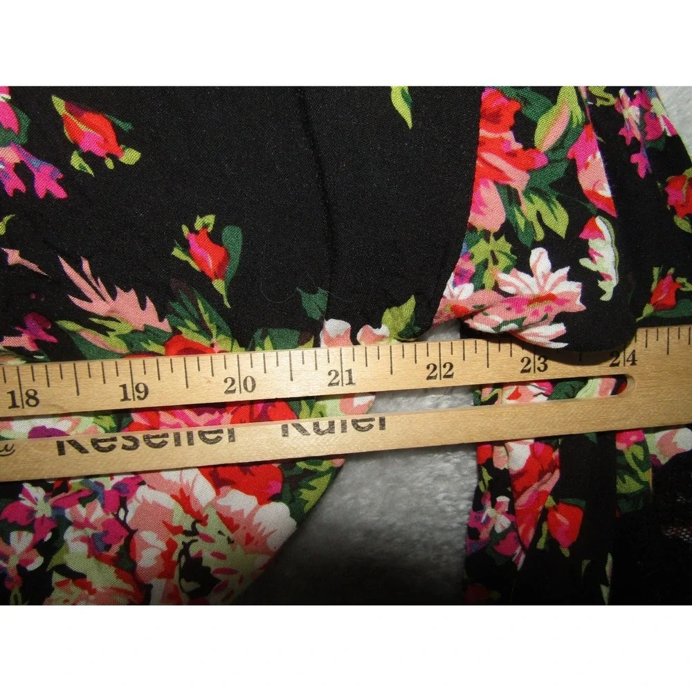 VTG 90s Black‎ Floral Kimono Robe Lace Trim Tie Front Boho Cover Up